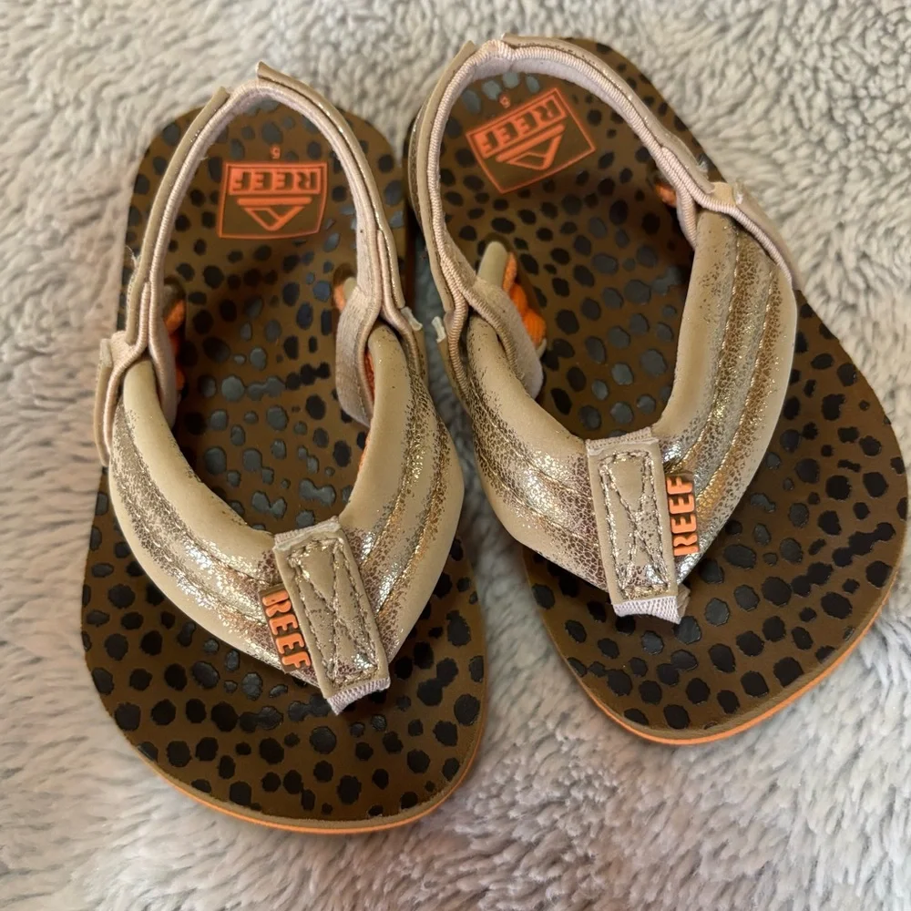 Reef Little Ahi Sandals with Gold Straps, size 5T